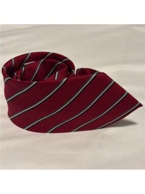 OSCAR DE LA RENTA vintage wool & silk neck Tie Classic Red Striped Tie